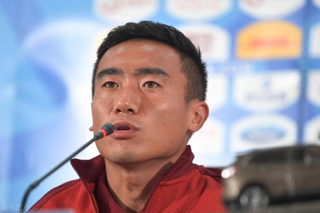 他在国安怀才不遇离队后辽足功勋队长曾遭欠薪仍坚守球队多年