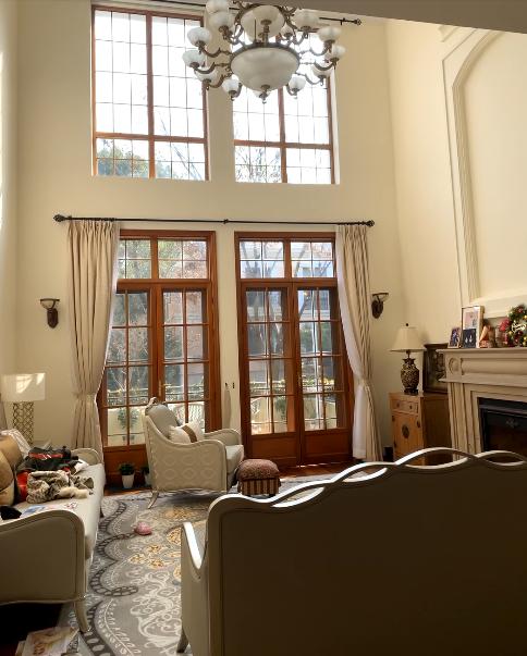 伊能静晒上海新家,客厅豪华惹人羡,曾为装修买入900件快递