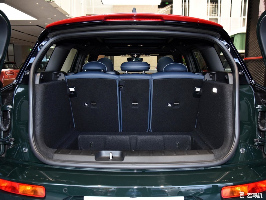 颜值高操控好 小哥带你一起看mini jcw clubman