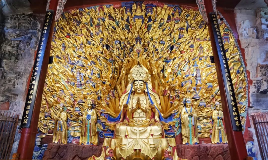 千手观音 罗嘉 摄