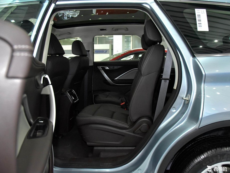 高颜值大空间 小哥带你一起看吉利嘉际