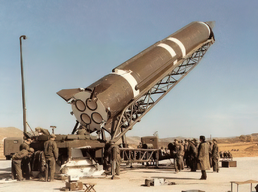 东风3型中程导弹,射程在3000公里左右最终沙特掏了35亿美元,买了中国