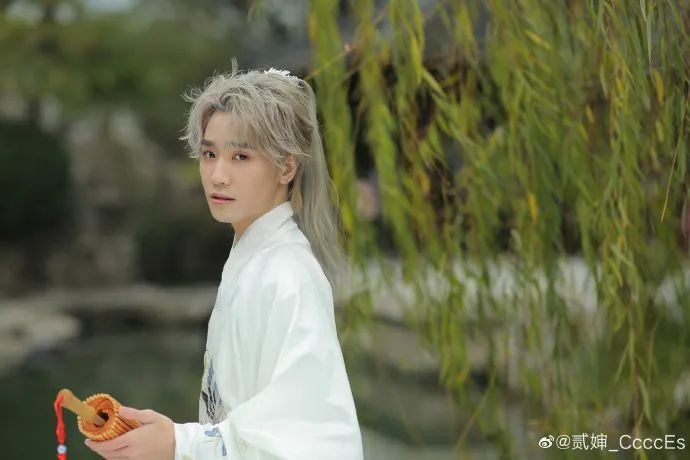 轰动了半个国风圈的他到底做了什么