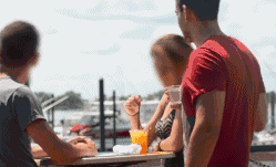 23岁女孩凌晨被上司带走，开房后死亡：迷奸女性的新型毒药，重出江湖了……休闲区蓝鸢梦想 - Www.slyday.coM