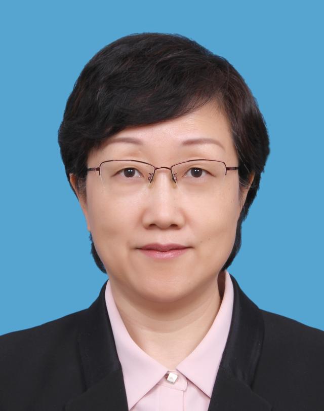 左力简历据中国经济网部委人物库资料显示,左力,女,1967年7月出生,此