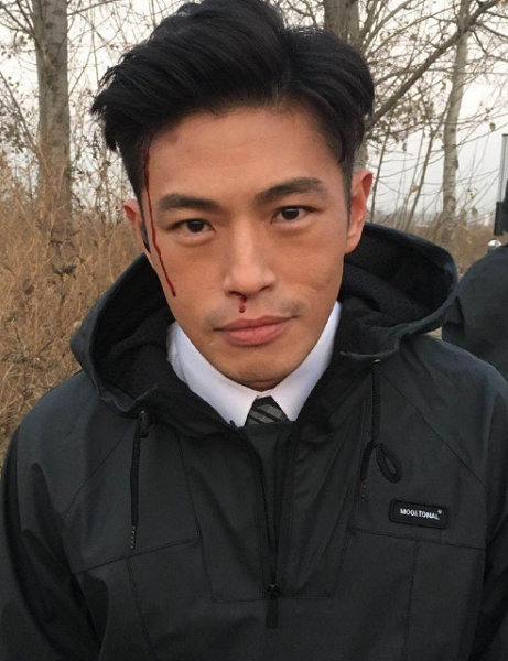 直到黄民安倒地后一小时,妻子上台唤醒他时才发现