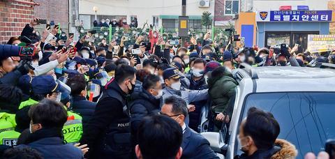 素媛案罪犯曾在平安夜出门采购 列好清单直奔超市休闲区蓝鸢梦想 - Www.slyday.coM