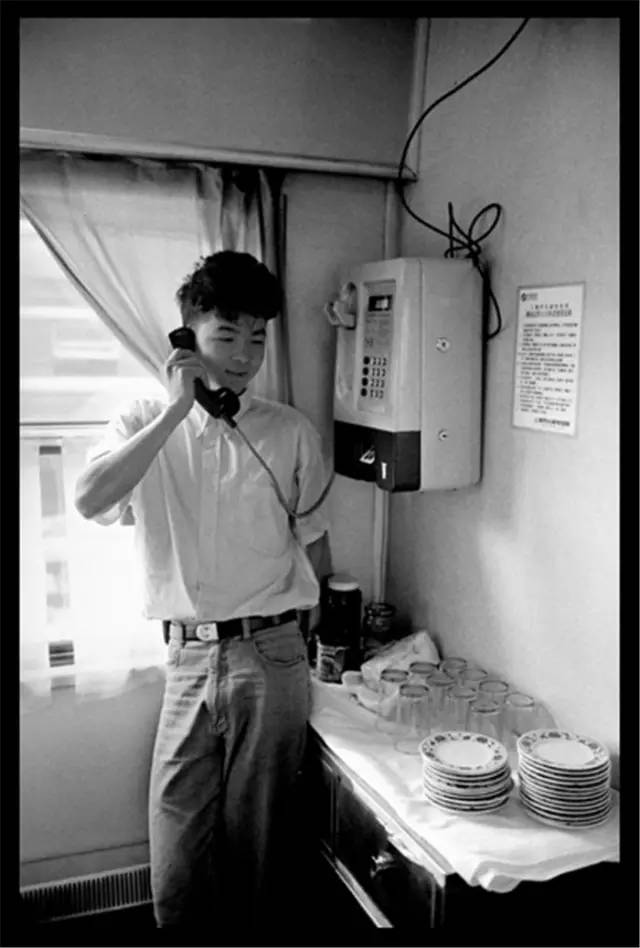 磁卡电话是中国原邮电部在20世纪90年代初期从日本引进的一种公用通信