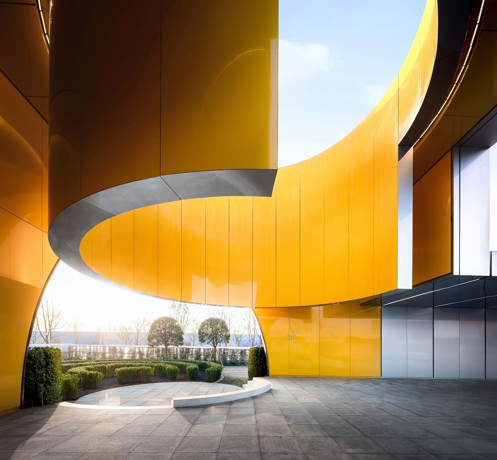 成都环球融创未来城展示中心多彩方圆插接组合打造成年版童梦乐园上海