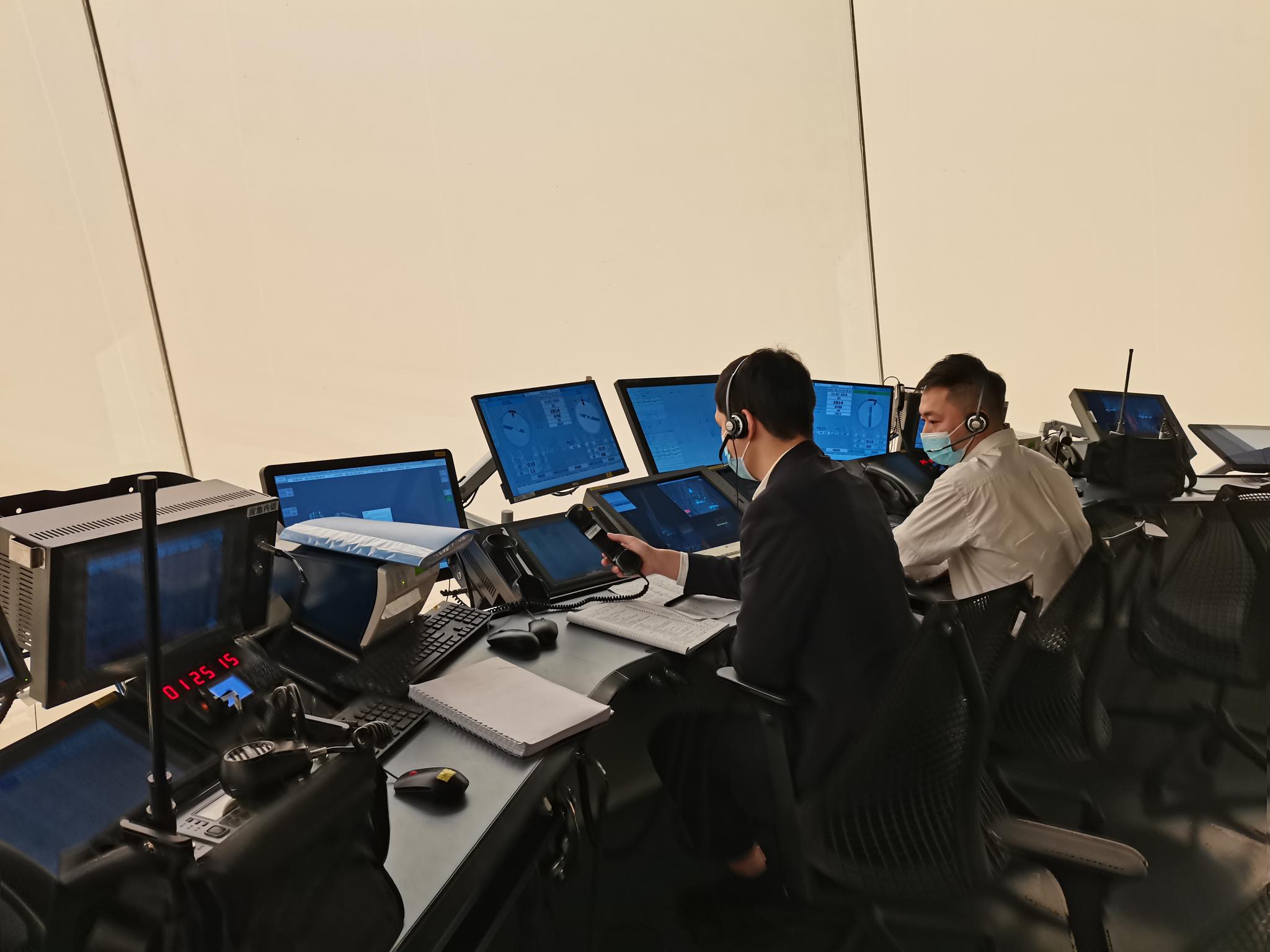 北京两场航班取消超400架次 华北空管预计下午能见度转好