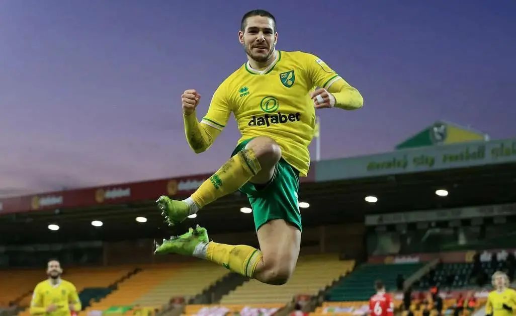 24岁阿根廷全能王秒变大腿,新赛季剑指英超