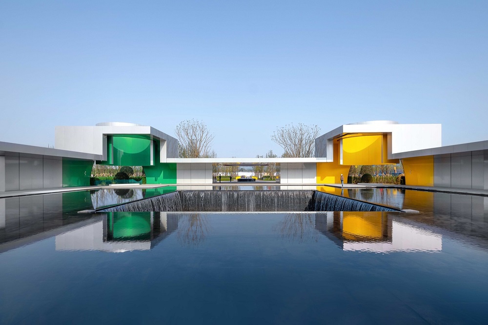 成都环球融创未来城展示中心多彩方圆插接组合打造成年版童梦乐园上海