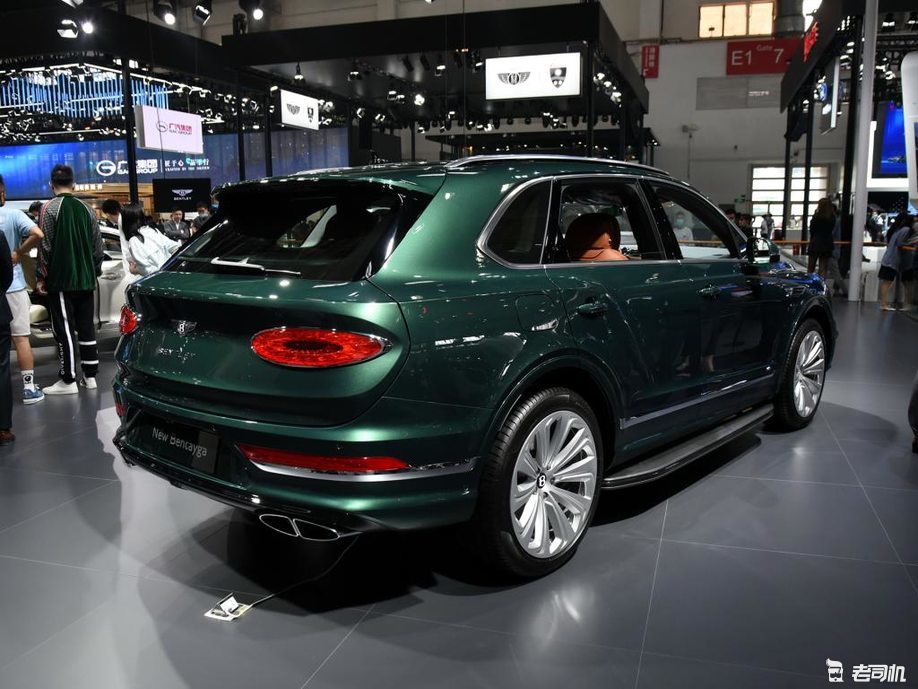 售249.9万起 2021款宾利添越调价