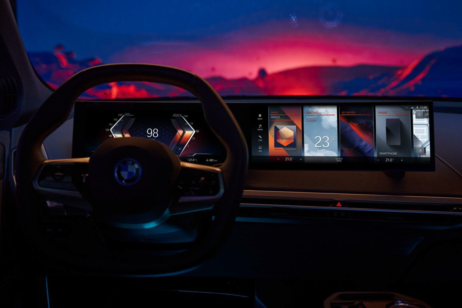 iX将率先搭载 宝马第八代iDrive系统全球首发