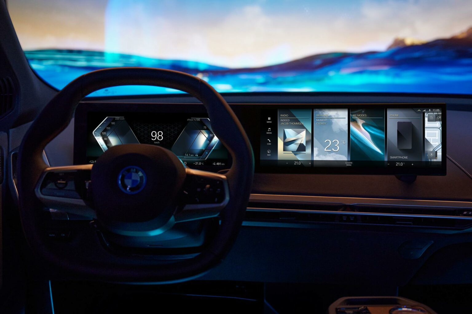 iX将率先搭载 宝马第八代iDrive系统全球首发