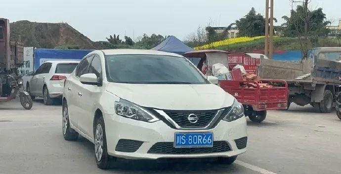 车牌:川c6b932地点:沿滩1.车牌:川c5d871快来看看他们是谁吧!