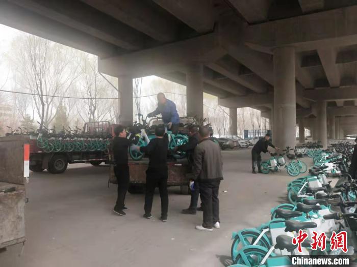 临时停运后登记挂牌再“上岗”？山西晋中破题共享单车乱象