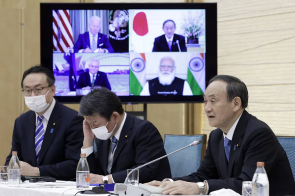 图说：日本首相菅义伟出席线上“四方峰会”。 图 GJ