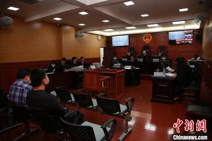 南宁高新区原党工委书记张先进涉受贿2061万受审