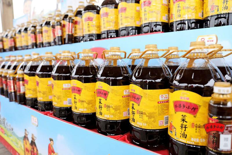 辣菜排行_湖北辣味辣菜:鸭脖子鸭架子鸭头黑鸭子