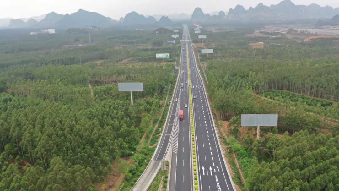 提前288天通车！今天起，兴六高速公路全面恢复双向正常通行休闲区蓝鸢梦想 - Www.slyday.coM