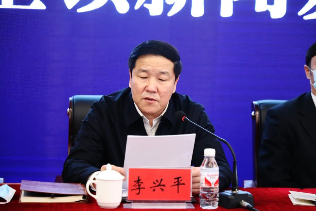 正文  发布会上,李兴平介绍了此次政法队伍教育整顿活动的总体目标