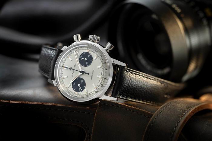 熊猫盘腕表让人念念不忘的复古味道