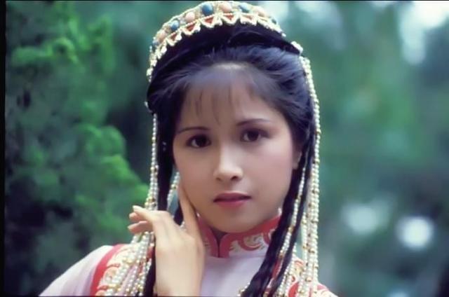 颜值崩了56岁未婚被情重伤邵美琪大把男人追的快乐你不懂