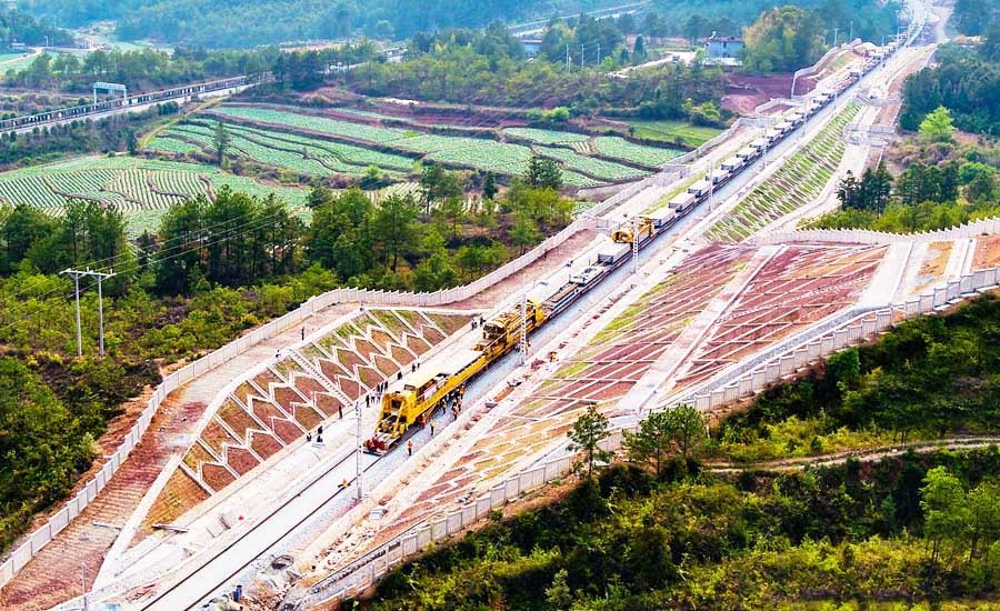 兴泉铁路宁化段正式进入轨道铺设阶段