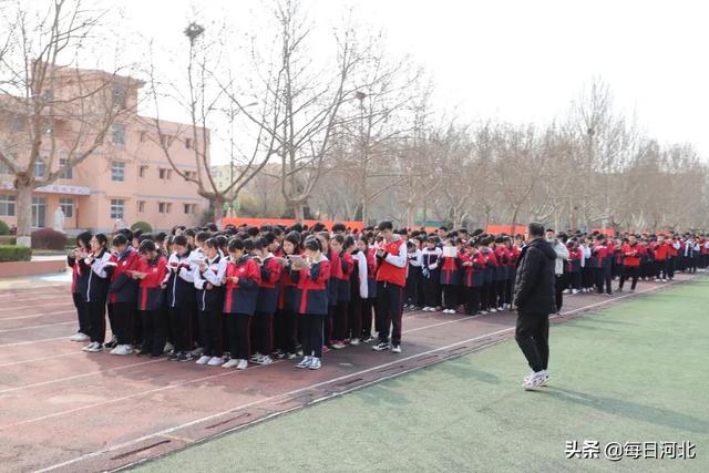 珍爱生命防患于未然河北武邑中学校组织消防疏散演练活动