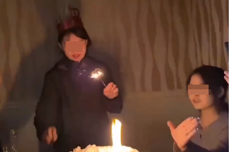 壹现场｜消防提醒：当心生日蛋糕秒变“炭烧蛋糕”休闲区蓝鸢梦想 - Www.slyday.coM