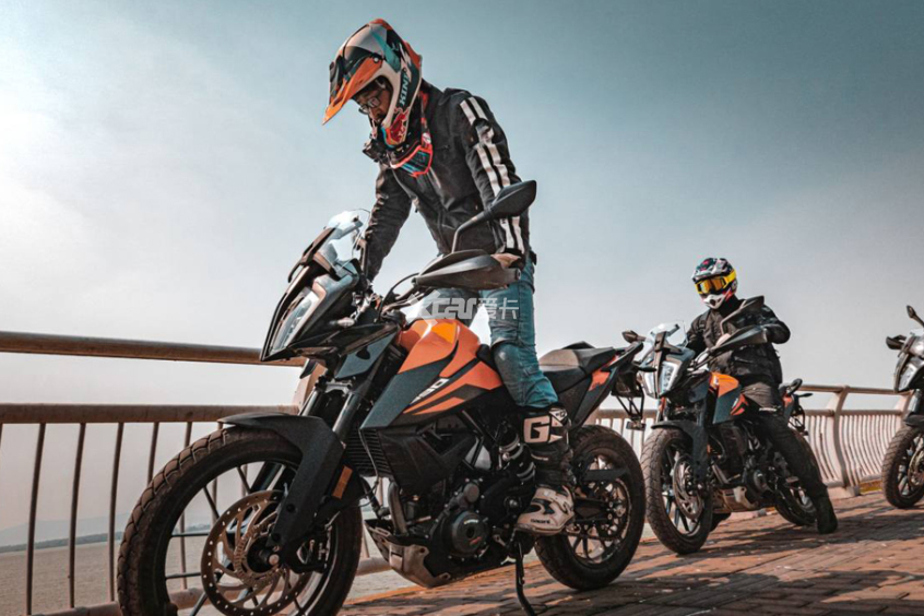 它真是个多面手多路况试驾ktm390adv