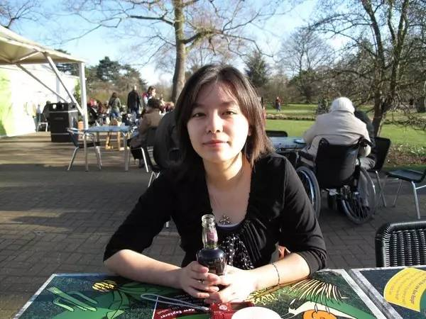 中美交锋现场画面传来，这个中国女人征服了全世界！休闲区蓝鸢梦想 - Www.slyday.coM