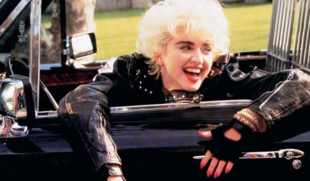 Madonna在电影《那女孩是谁》中的扮相
