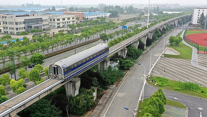 中车时速600公里磁浮列车在同济大学试跑。图片来源：中国中车