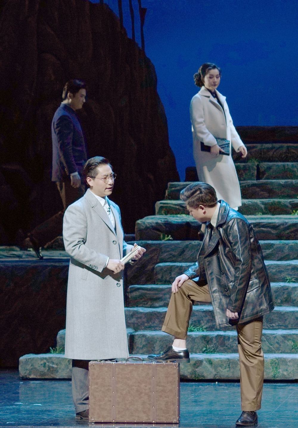 在党的诞生地演绎“红岩精神” 传承版经典沪剧《江姐》开演