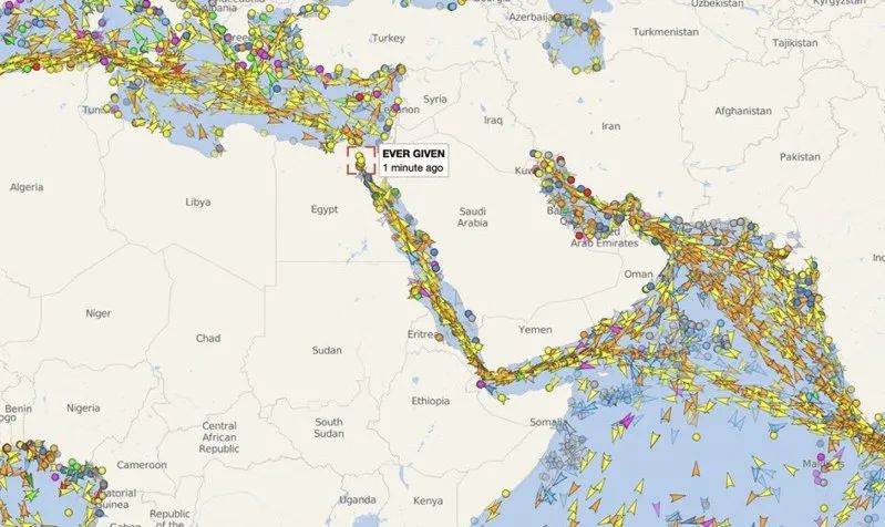 长荣海运运营的大型货柜船“长赐”号卡住苏伊士运河，造成船只大阻塞。图自联合新闻网