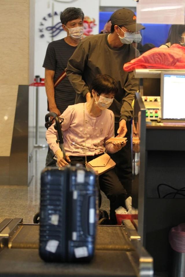 日媒曝福原爱妈妈最后才知女儿疑出轨，不敢再留在女婿家被迫返日休闲区蓝鸢梦想 - Www.slyday.coM