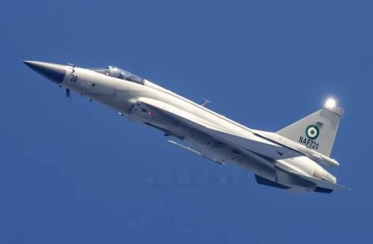 尼日利亚接装首架枭龙战机成该机第三个使用国图