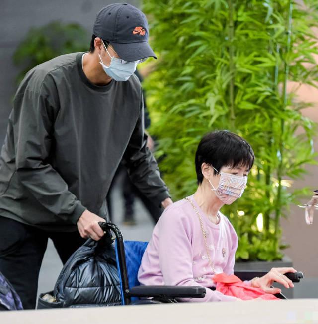 日媒曝福原爱妈妈最后才知女儿疑出轨，不敢再留在女婿家被迫返日休闲区蓝鸢梦想 - Www.slyday.coM