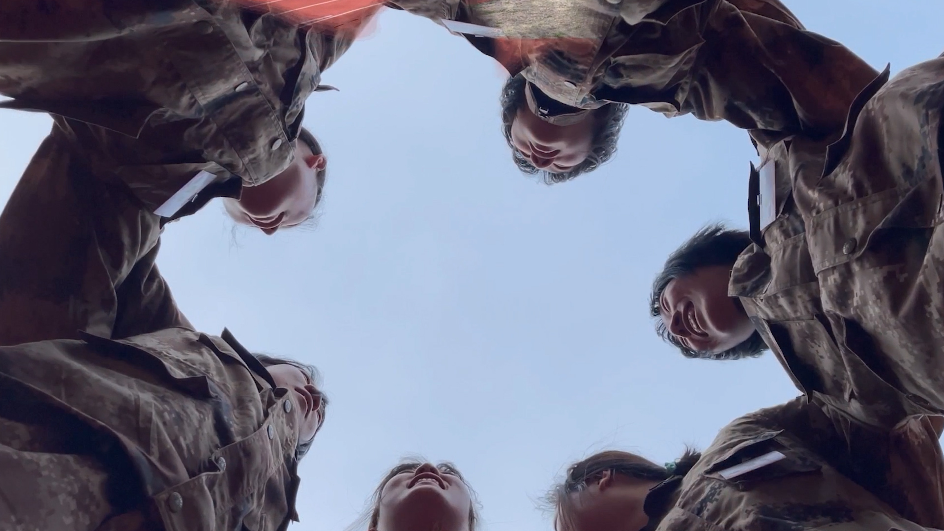 近一半来自双一流高校！这支“学霸”女兵队伍太飒了休闲区蓝鸢梦想 - Www.slyday.coM