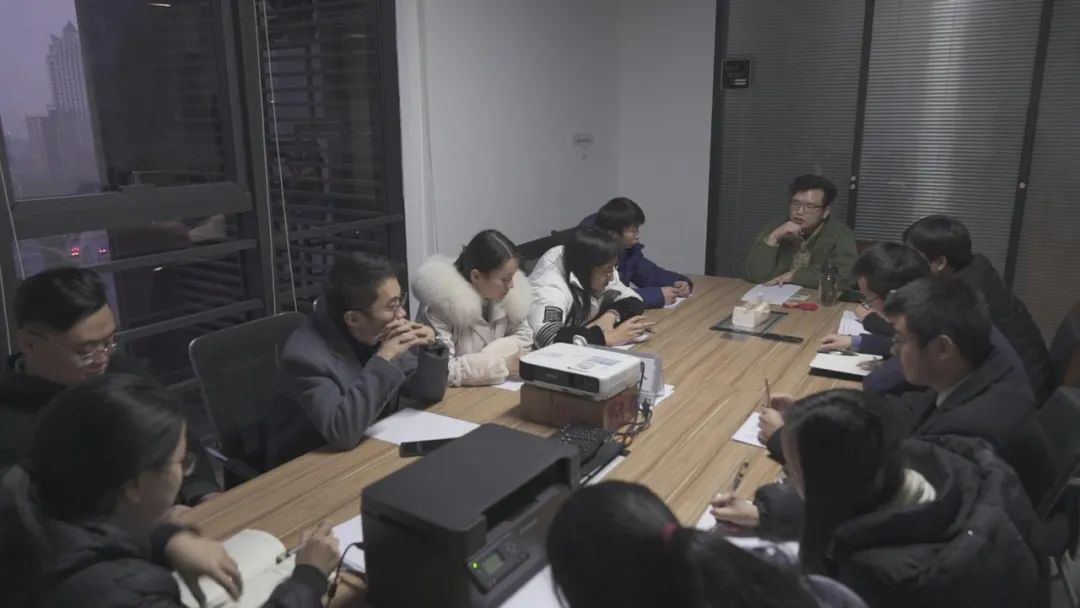 看哭了！中国首位聋哑人律师登上热搜休闲区蓝鸢梦想 - Www.slyday.coM