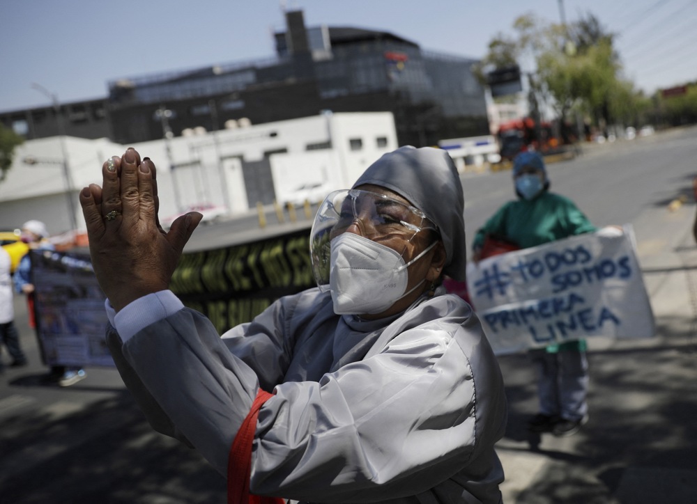 早安·世界｜埃及中止苏伊士运河交通，货船脱浅或需数日休闲区蓝鸢梦想 - Www.slyday.coM