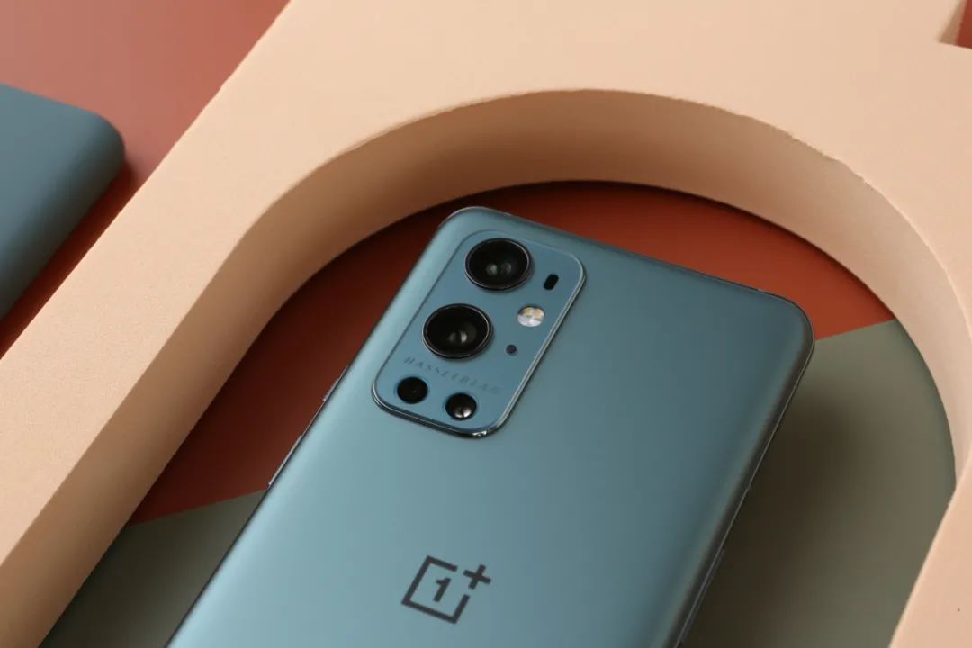 首创双层ag工艺绿洲配色一加9pro图赏