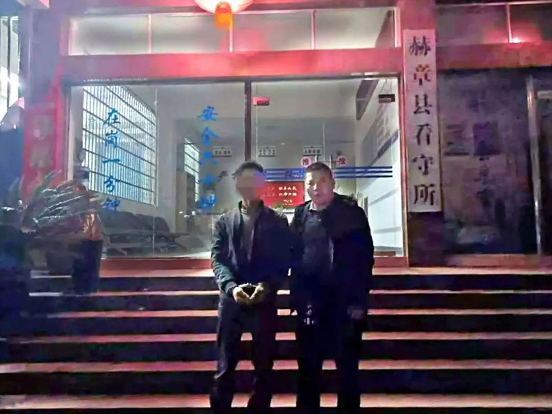 缺德！昭通一男子求复合被拒，竟跑到贵州挖女方父母坟墓泄愤休闲区蓝鸢梦想 - Www.slyday.coM