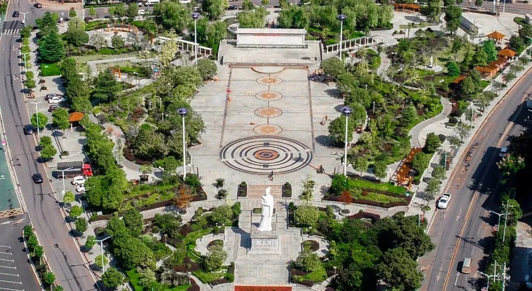 辛女雕像▲屈望民俗文化村『传说篇』一个充满故事的地方泸溪,是一