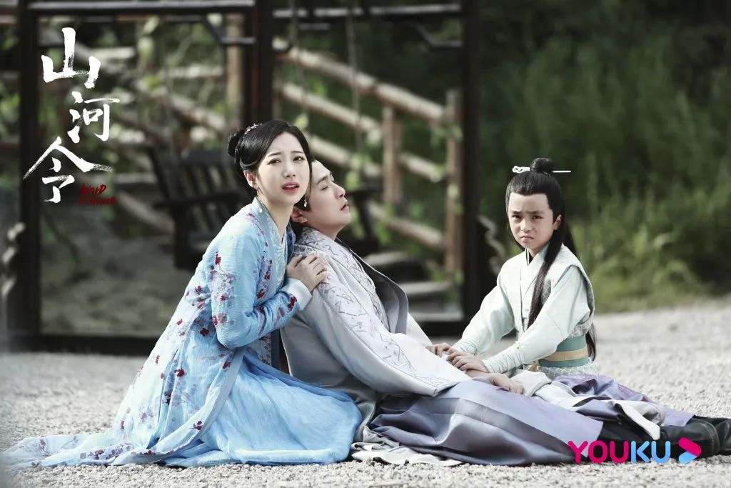 欧若拉饰演谷妙妙(左)周子舒在剧情后期与温客行的相处模式,带有谷