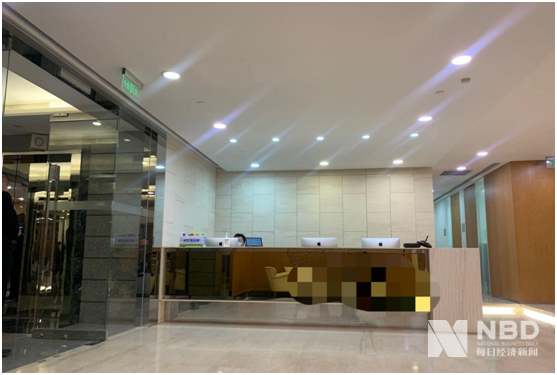 耐克、阿迪股价大跌！原来它们在中国赚了这么多休闲区蓝鸢梦想 - Www.slyday.coM