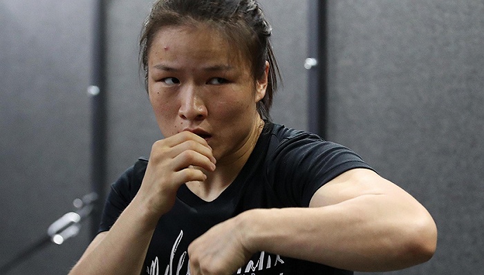 张伟丽对战罗斯没有压力