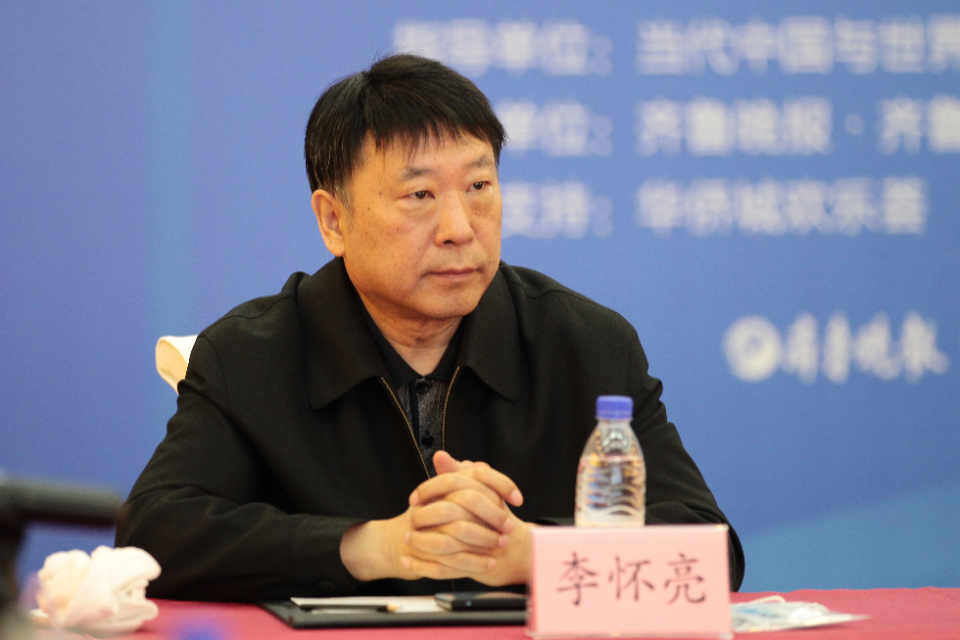 中国传媒大学人类命运共同体研究院院长李怀亮则围绕"培养国际传播